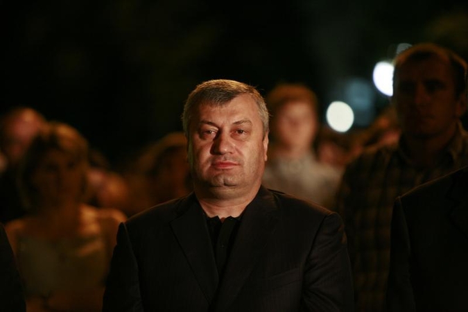 Pietų Osetijos vadovas balsavo už rusų kalbos valstybinį statusą 