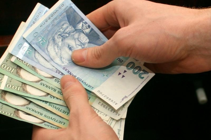 Vadovybės apsaugos departamentas ketina pirkti naujus visureigius