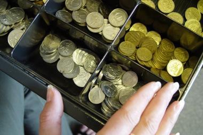Valstybės kontrolė: padidinti akcizai naudos biudžetui neatnešė