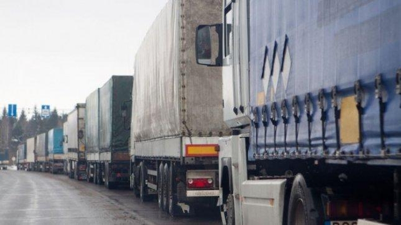 Kroatijos ir Serbijos pasienis kentėjo nuo sunkvežimių eilių