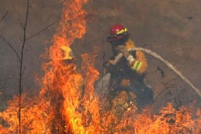 JAV Kalifornijoje dėl gaisrų skelbiama nepaprastoji padėtis 