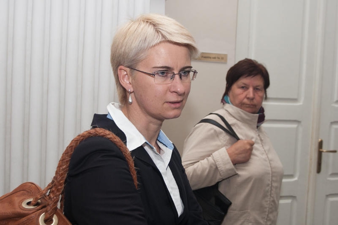 N.Venckienei – raginimas atiduoti globotinę ir dar viena drausmės byla