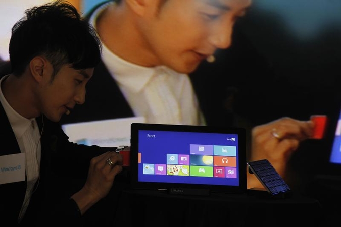 „Microsoft“ rimtai svarsto atsisakyti „Windows RT“ operacinės sistemos