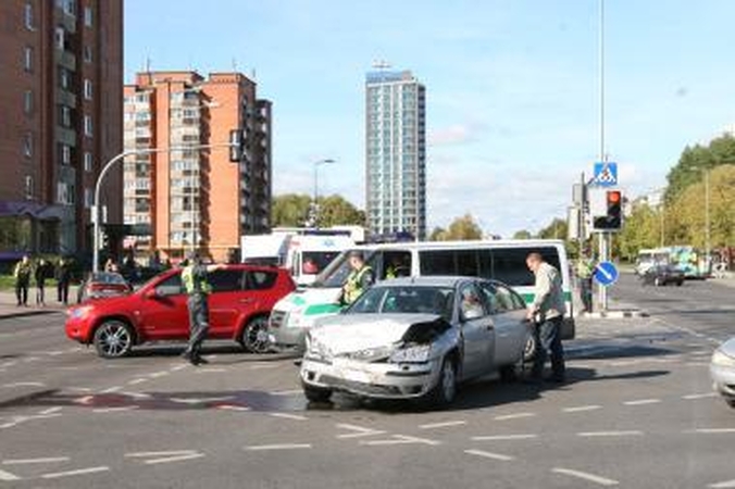 Klaipėdoje į avariją pateko Rusijos konsulato automobilis 