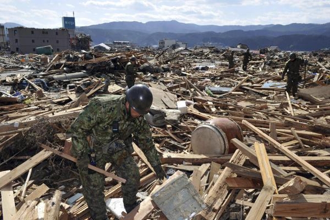 Japonijos pareigūnai aprūpino jodo preparatais evakuacijos centrus