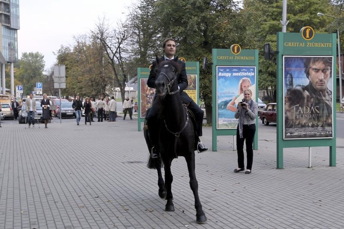 Į filmo premjerą M.Jankavičius atjojo ant žirgo