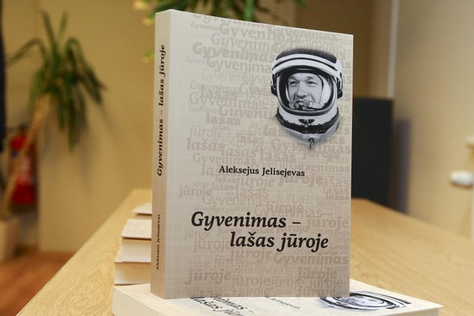 Lietuvių kilmės kosmonauto knygoje – prisiminimai apie skrydžius