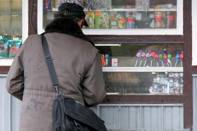 Nuo sausio Kaune draudžiama prekyba šalia kioskų