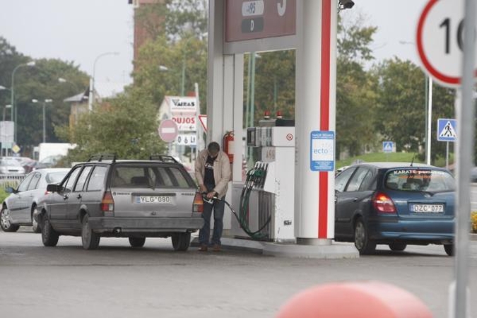Per savaitę atpigo degalai