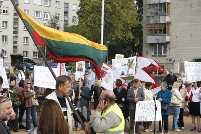 Prieš lemiamą posėdį – Klaipėdos rajono mero palaikymo piketas
