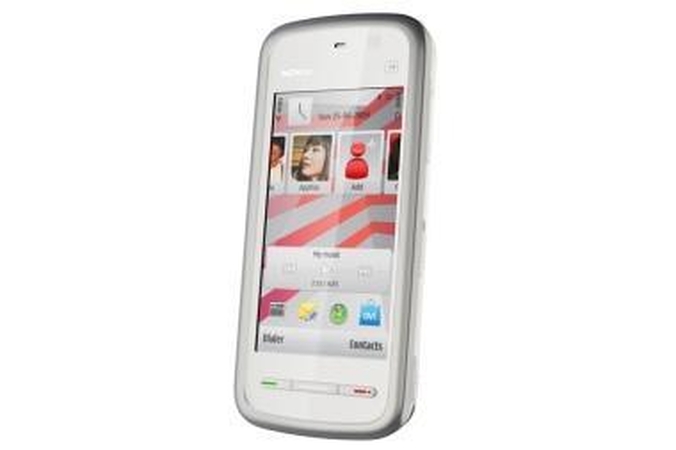 „Nokia 5230“ – nebrangus telefonas lietimui jautriu ekranu 