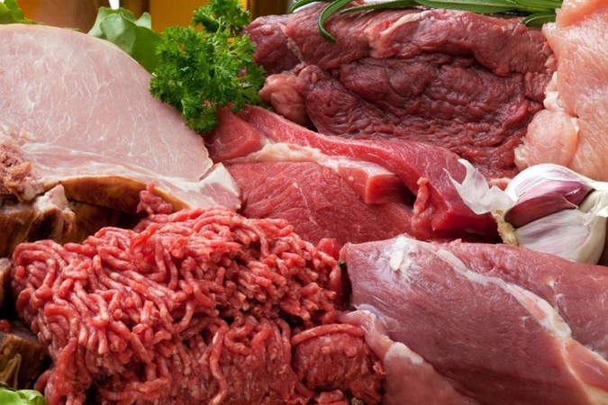 Inspektoriai prikibo prie mėsinės produkcijos