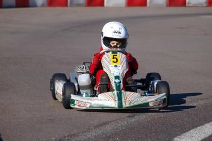„BMW Formulės Mini“ nugalėtojai ruošiasi finalui Italijoje