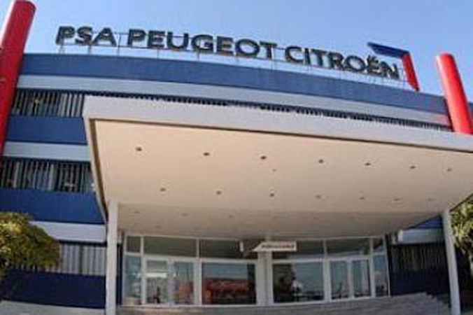 Automobilių gamintojai skaičiuoja nuostolius
