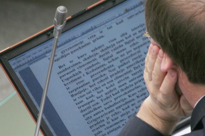 Prezidentė: lietuvių kalba - valdančiųjų politinių susitarimų įkaitė