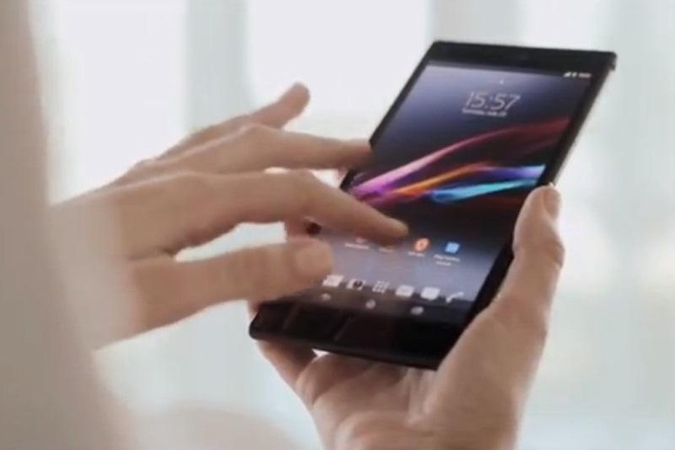 „Sony“ greit pasiūlys ir savąjį išmaniojo telefono ir planšeto hibridą