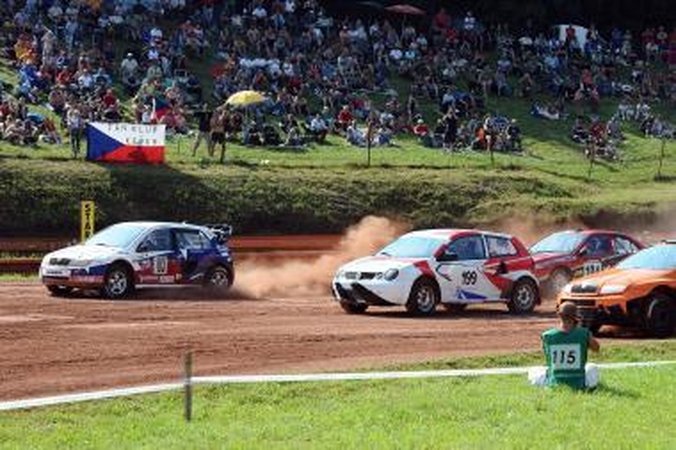 Europos kroso čempionatas - N.Kondrachinas ant nugalėtojų pakylos