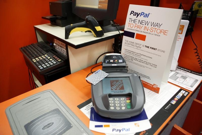 „PayPal“ užsimojo sukurti tarpgalaktinę valiutą
