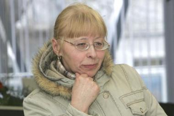 Nuoskauda: ligonio sesuo A.Dūdienė brolį be drabužių namo išleidusių medikų buvo apkaltinta, kad juo nesirūpino.