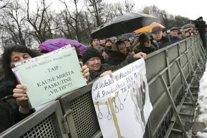 V.Šustausko saulė jau nusileido