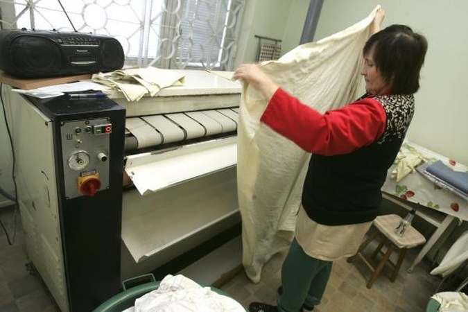 Savitarnos skalbyklos: kiek kainuoja, kaip lyginti ir ką skalbti?