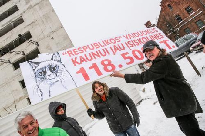 Vaiduokliui "Respublikai" linkėta sugriūti