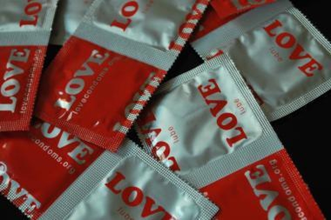 Pasaulinei AIDS dienai paminėti į Lietuvą atkeliavo 200 kg prezervatyvų