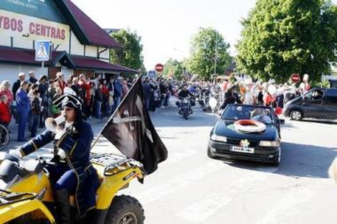 Šventoji pradėjo vasarą