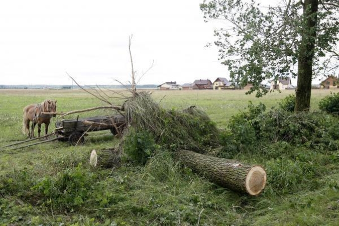 Vasaros liūtis sutrikdė pajūrio gyvenimą