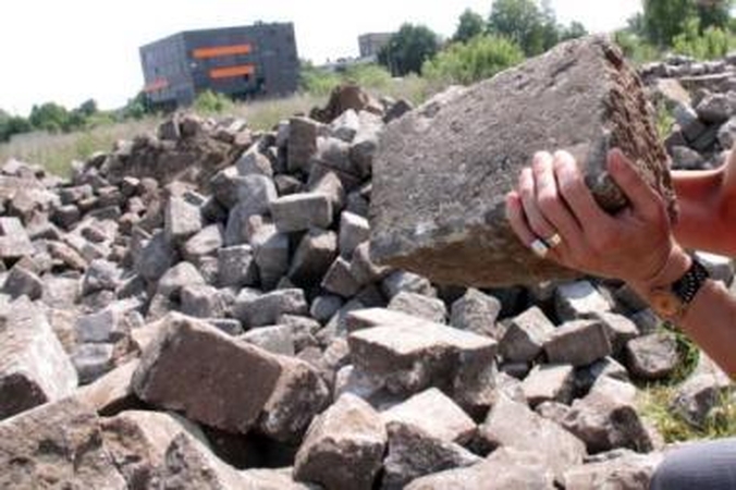 A.Juozapavičiaus prospekto akmenys – naujai sankryžai