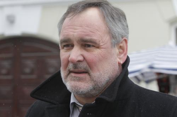 Seimo narys E. Šablinskas nenori apleisti socialinio būsto