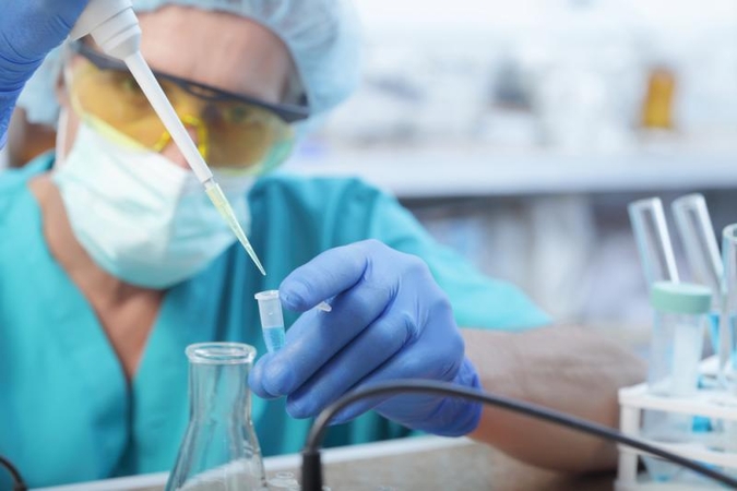Mokslininkai identifikavo naują mirtiną ligą su AIDS      simptomais