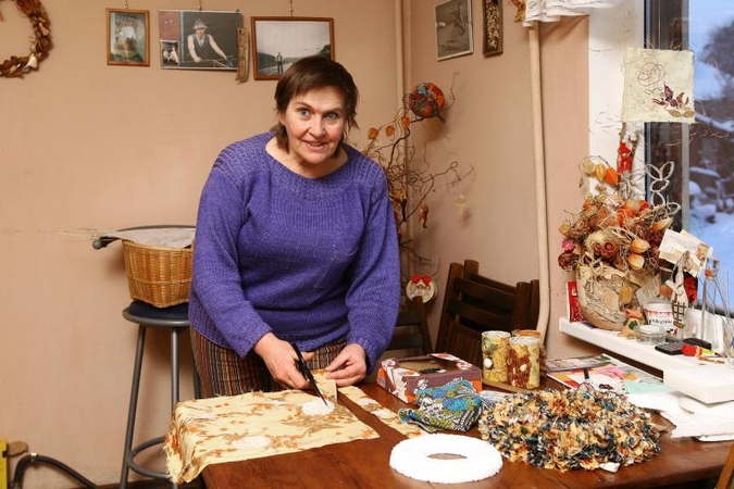 Kaunietė tveria rankdarbius iš to, ką daugelis meta į šiukšlyną