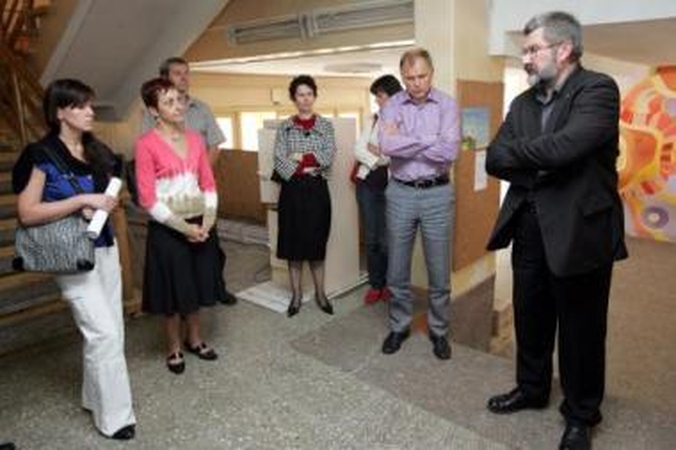 Nuomotoja: kam Šv. Kristoforo pagrindinės mokyklos laikinoji direktorė R.Šainer naudoja iš patalpų nuomos gautas lėšas, neaišku iki šiol.