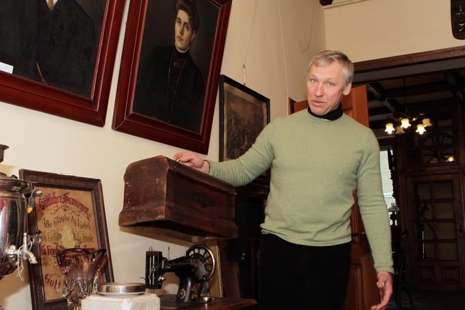 Ištikimas: klaipėdietis Gediminas Žulys, antikvariato savininkas, vienas tų retų senienų verslo atstovų.