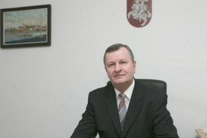 Daug teismų, stogas – vienas?