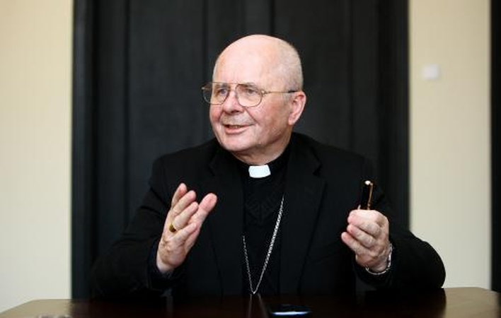 Kauno arkivyskupas S. Tamkevičius: žavi popiežiaus paprastumas