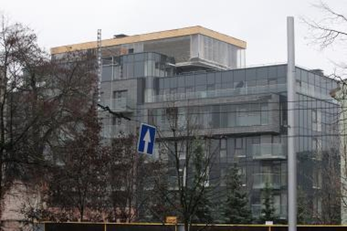 "Centro namo" dalį nugriovė, kad vėl atstatytų