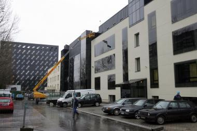 Negana: nors į šių pastatų rekonstrukciją jau įmerkta daugiau kaip 11 mln. litų, prokurorai vis dar skundžiasi, kad patalpose šalta.