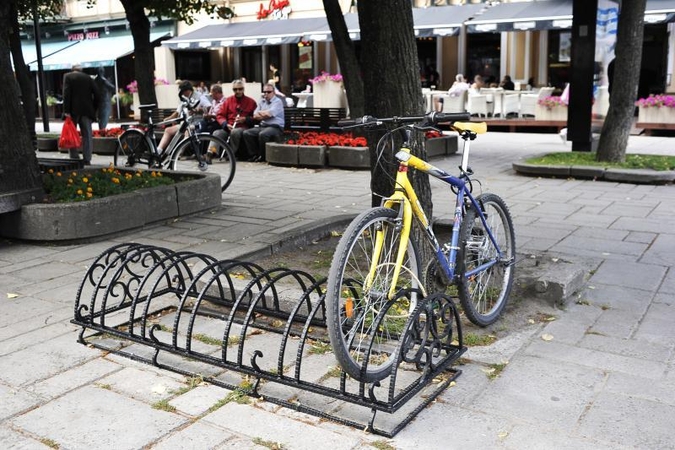 Dviračius galima statyti ir nuotaikingai