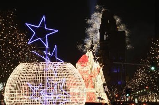 Pasaulį užvaldė Kalėdų dvasia