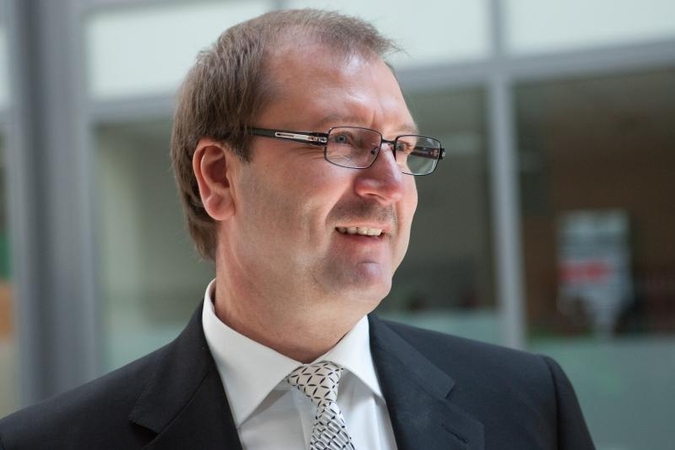 Kas tie jaunieji „teisininkai ir politologai“, ginantys V. Uspaskichą?