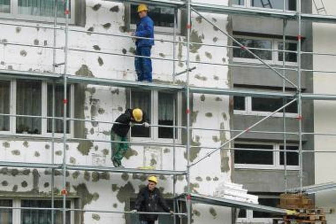 Bankrotai šienauja įmones