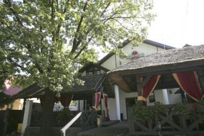 Pažadas: "Katpėdėlės" vadovai tikina neleisiantys skolintis išgėrusiems klientams.