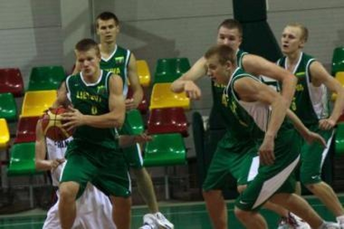 Pavojus: treneriai perspėjo žaidėjus, kad už pernelyg didelį pasitikėjimą varžovai gali nubausti.