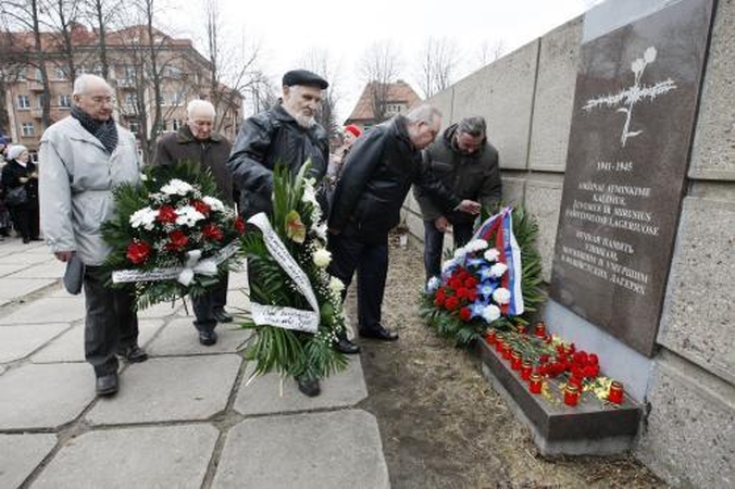 Gyvieji prisiminė karo baisumus