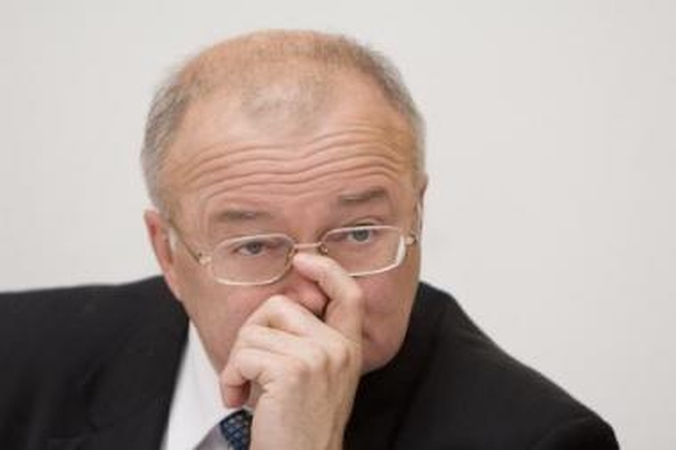 Parašų medžioklė – be taisyklių