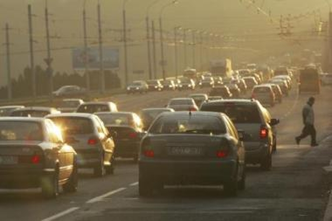 Automobilio mokestis galėtų siekti apie 100 litų