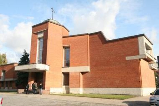 Pozicija: uostamiesčio valdžios nuomone, dabartinis Santuokų rūmų pastatas yra atgyvenęs.