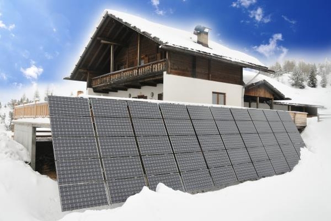 Saulės energija pakeis naftos degalus?